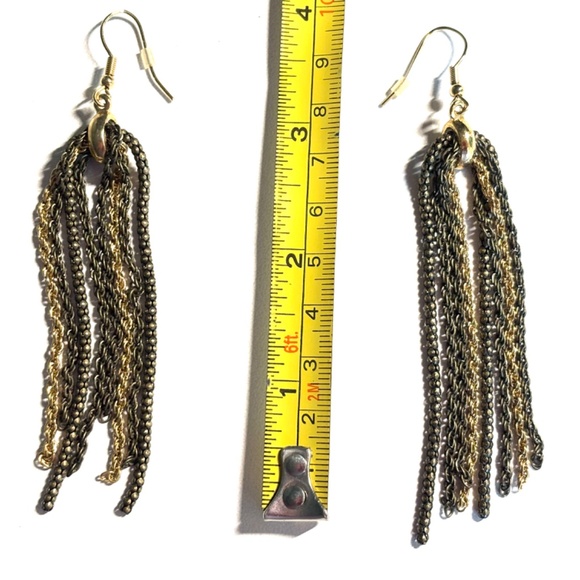 MARK fringe benefit’s earrings burnished brass - Picture 2 of 4